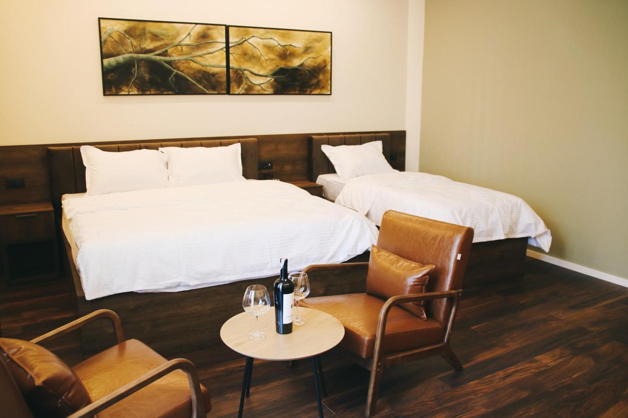 Hotel Rozafa Suhareke Екстер'єр фото