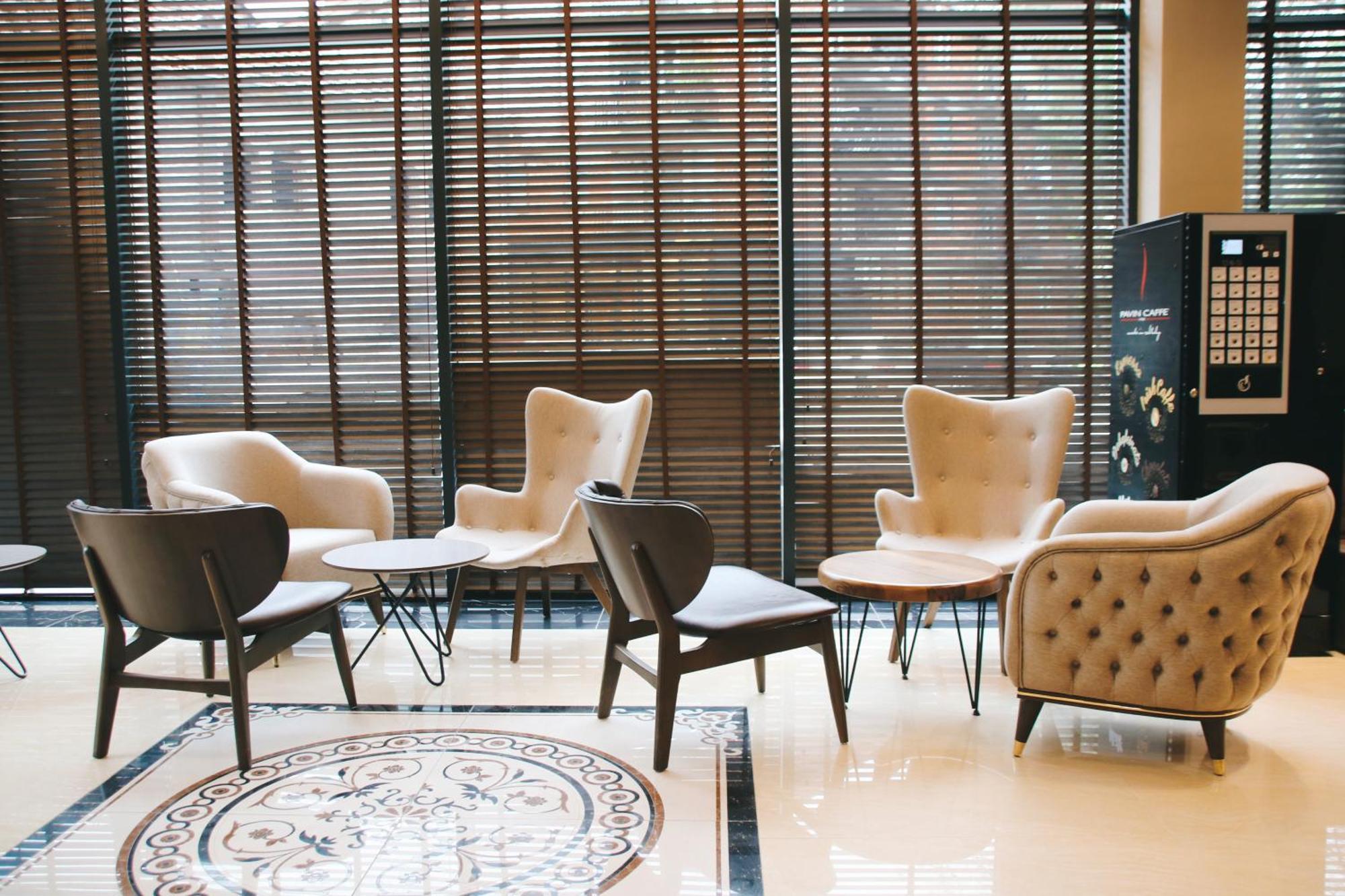 Hotel Rozafa Suhareke Екстер'єр фото